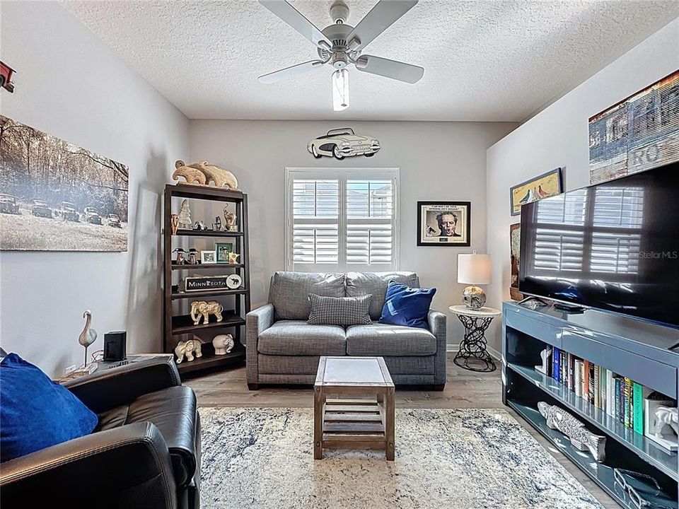 На продажу: $489,500 (2 спален, 2 ванн, 1964 Квадратных фут)