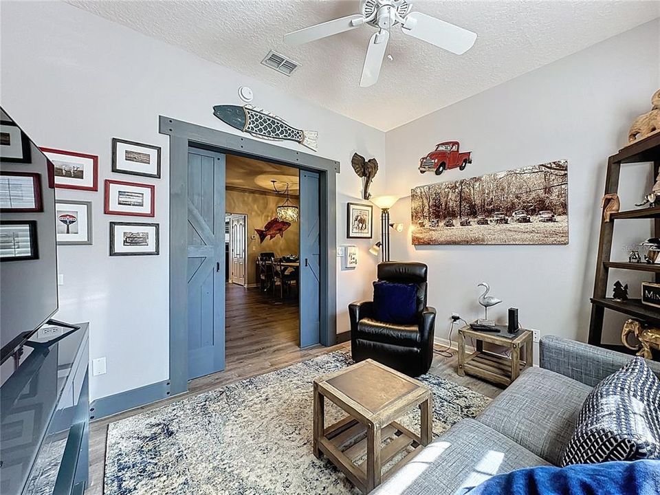 На продажу: $489,500 (2 спален, 2 ванн, 1964 Квадратных фут)