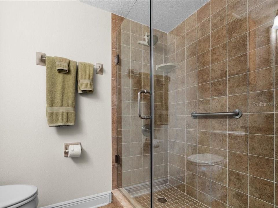 待售: $345,000 (2 贝兹, 2 浴室, 1620 平方英尺)