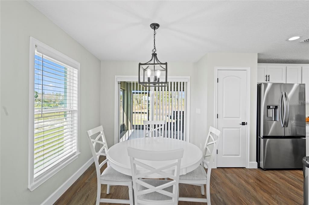 For Sale: $389,900 (3 beds, 2 baths, 1488 Square Feet)