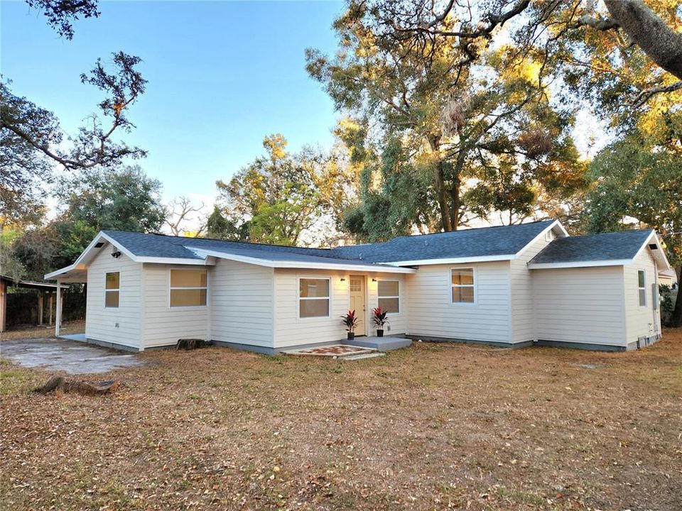 На продажу: $420,000 (4 спален, 2 ванн, 1960 Квадратных фут)