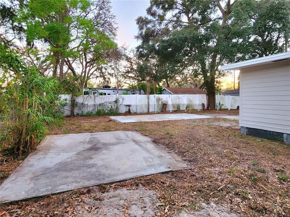 На продажу: $420,000 (4 спален, 2 ванн, 1960 Квадратных фут)