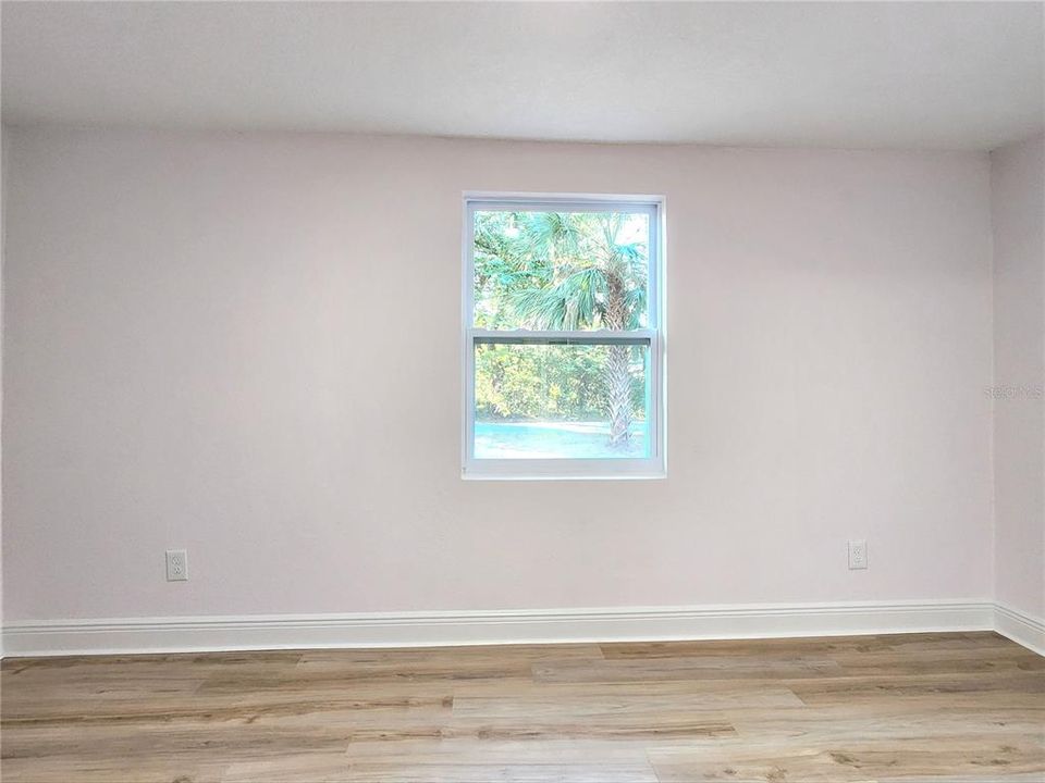 На продажу: $420,000 (4 спален, 2 ванн, 1960 Квадратных фут)