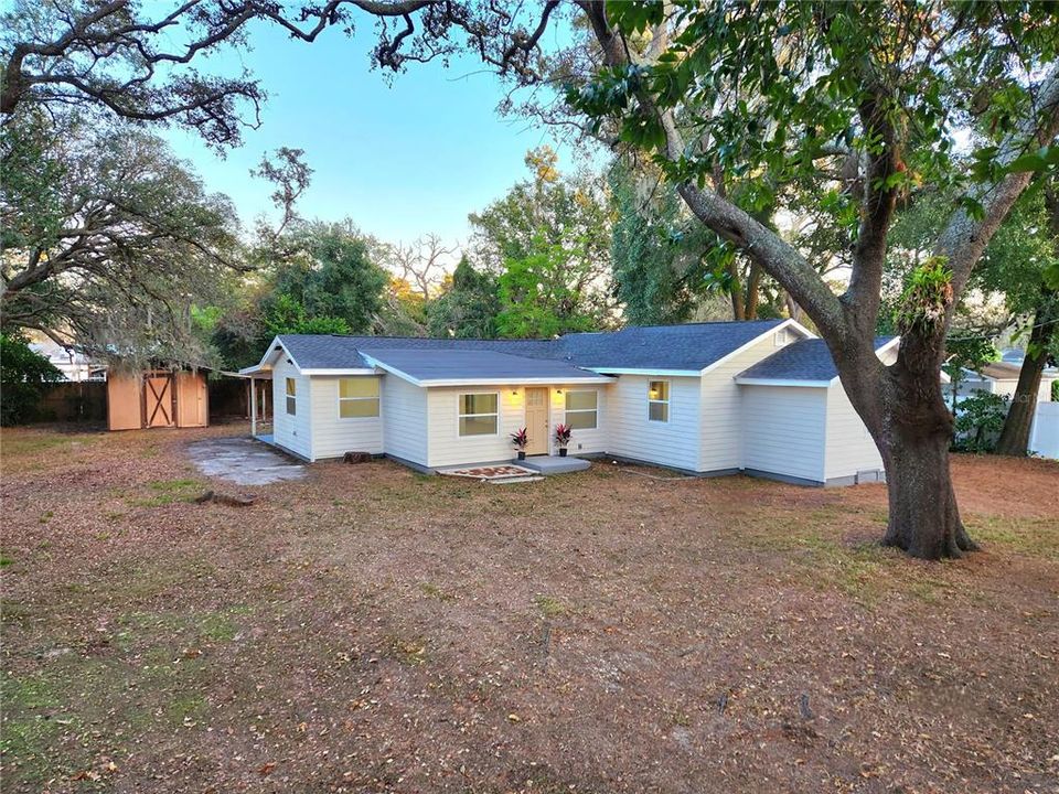 На продажу: $420,000 (4 спален, 2 ванн, 1960 Квадратных фут)