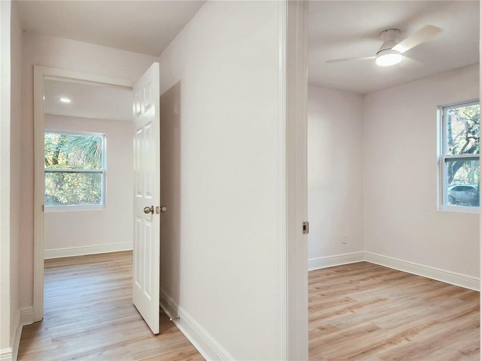 На продажу: $420,000 (4 спален, 2 ванн, 1960 Квадратных фут)