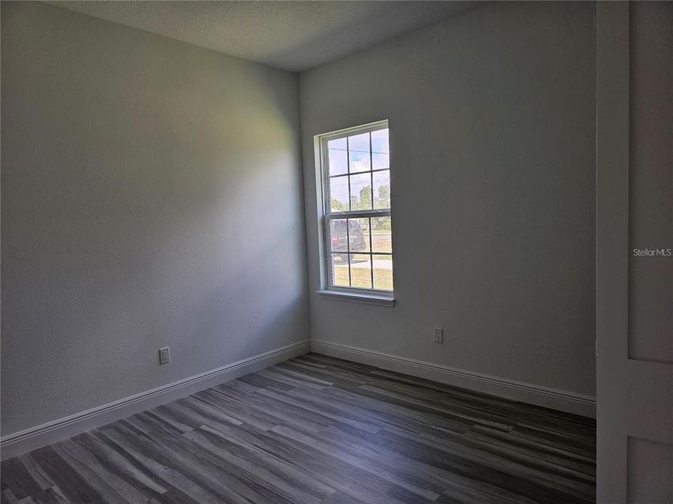 For Rent: $1,999 (3 beds, 2 baths, 1621 Square Feet)