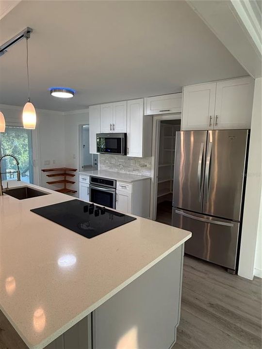 For Rent: $3,900 (3 beds, 2 baths, 1152 Square Feet)