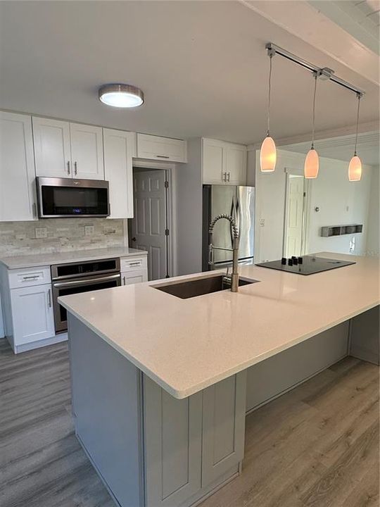 For Rent: $3,900 (3 beds, 2 baths, 1152 Square Feet)