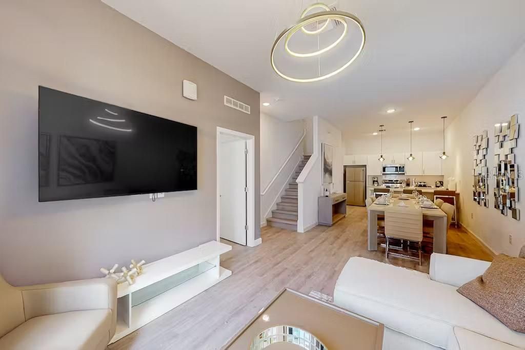 For Sale: $389,000 (4 beds, 4 baths, 1916 Square Feet)