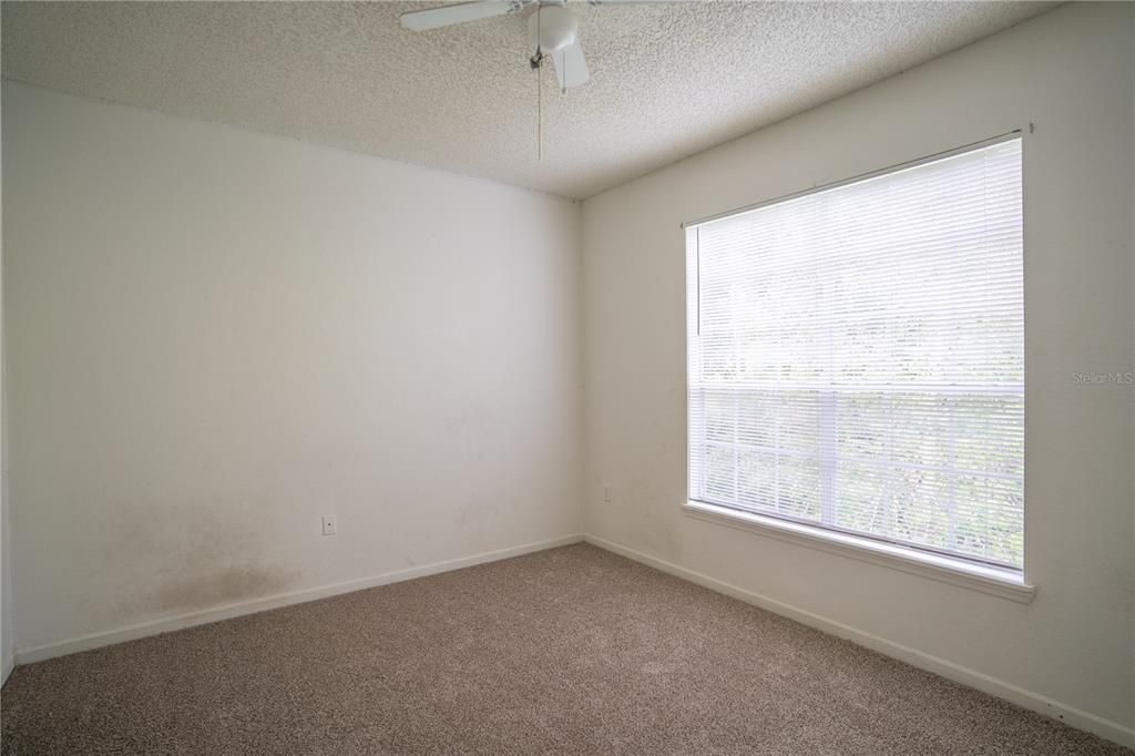 For Sale: $224,000 (2 beds, 2 baths, 1044 Square Feet)