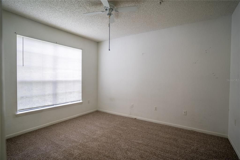 For Sale: $224,000 (2 beds, 2 baths, 1044 Square Feet)