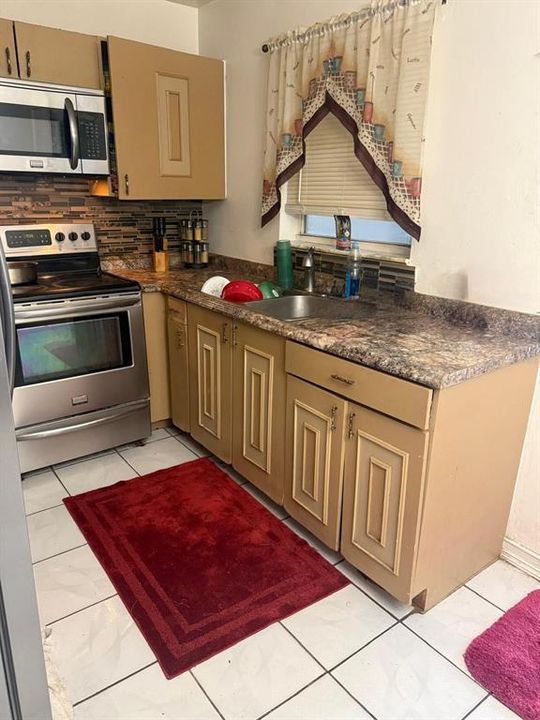 For Sale: $315,000 (4 beds, 2 baths, 1762 Square Feet)