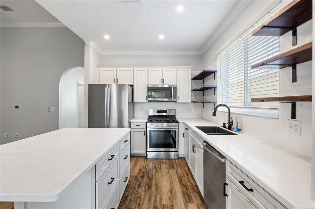 For Rent: $2,950 (3 beds, 2 baths, 1610 Square Feet)