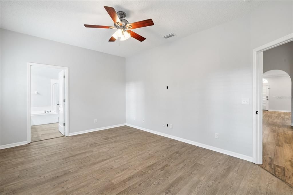 For Rent: $2,950 (3 beds, 2 baths, 1610 Square Feet)