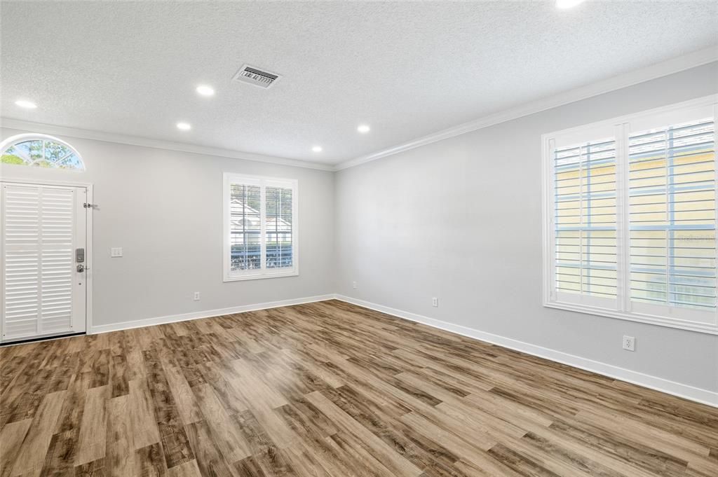 For Rent: $2,950 (3 beds, 2 baths, 1610 Square Feet)