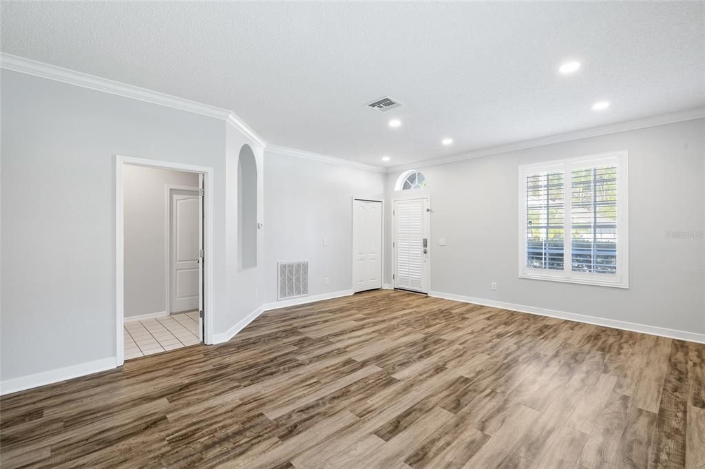 For Rent: $2,950 (3 beds, 2 baths, 1610 Square Feet)