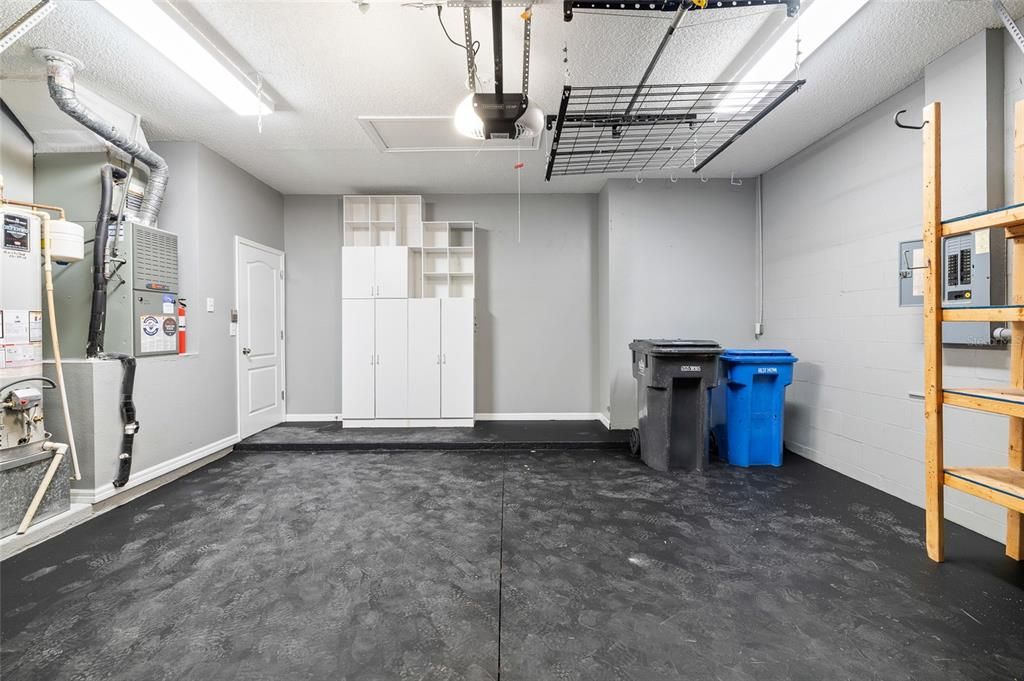 For Rent: $2,950 (3 beds, 2 baths, 1610 Square Feet)