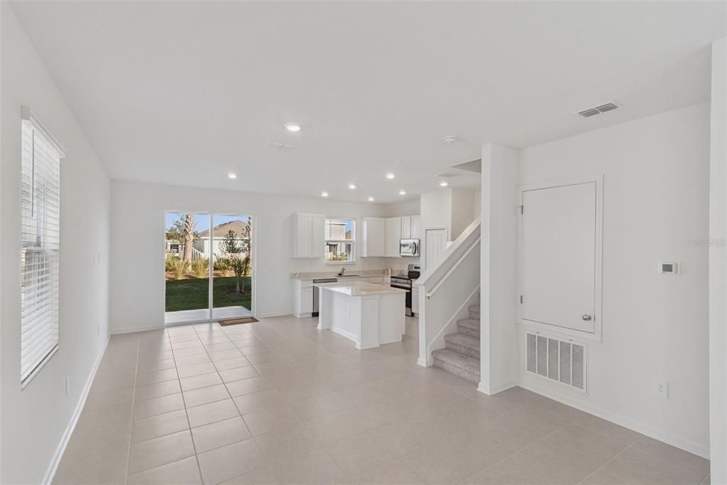 En Renta: $1,850 (3 camas, 2 baños, 1873 Pies cuadrados)