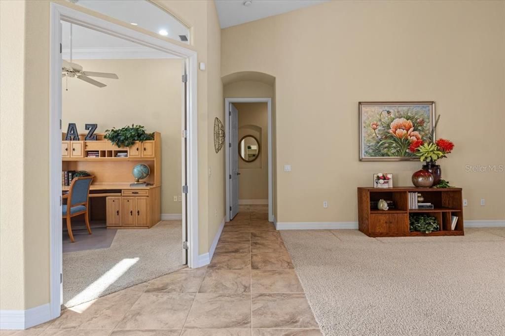 En Venta: $850,000 (3 camas, 3 baños, 3202 Pies cuadrados)