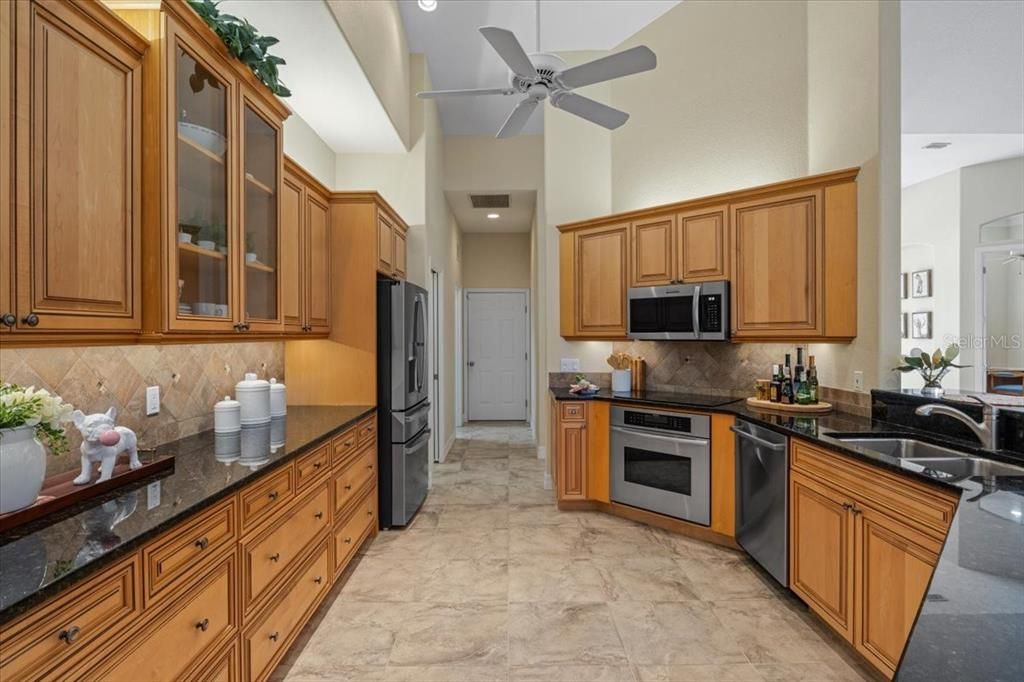 En Venta: $850,000 (3 camas, 3 baños, 3202 Pies cuadrados)