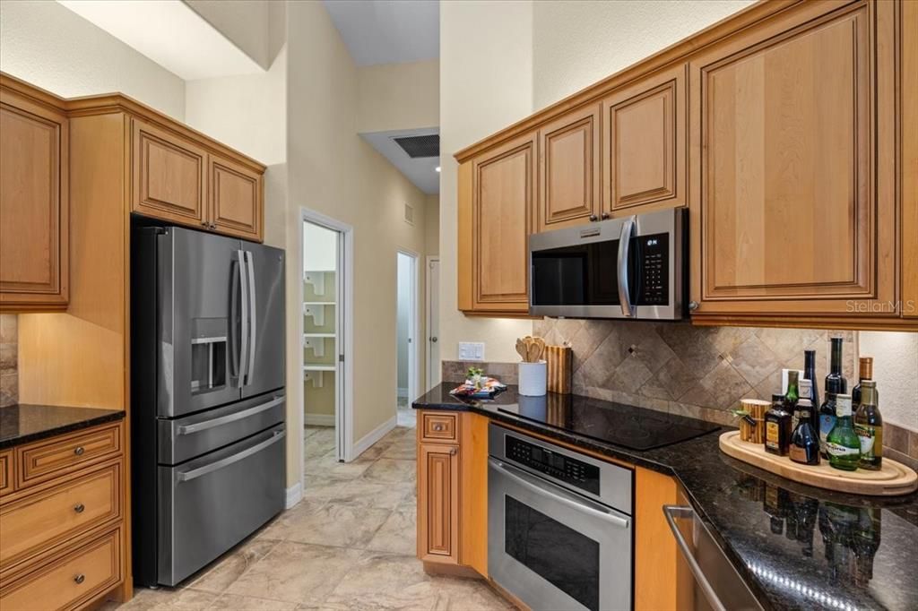 En Venta: $850,000 (3 camas, 3 baños, 3202 Pies cuadrados)