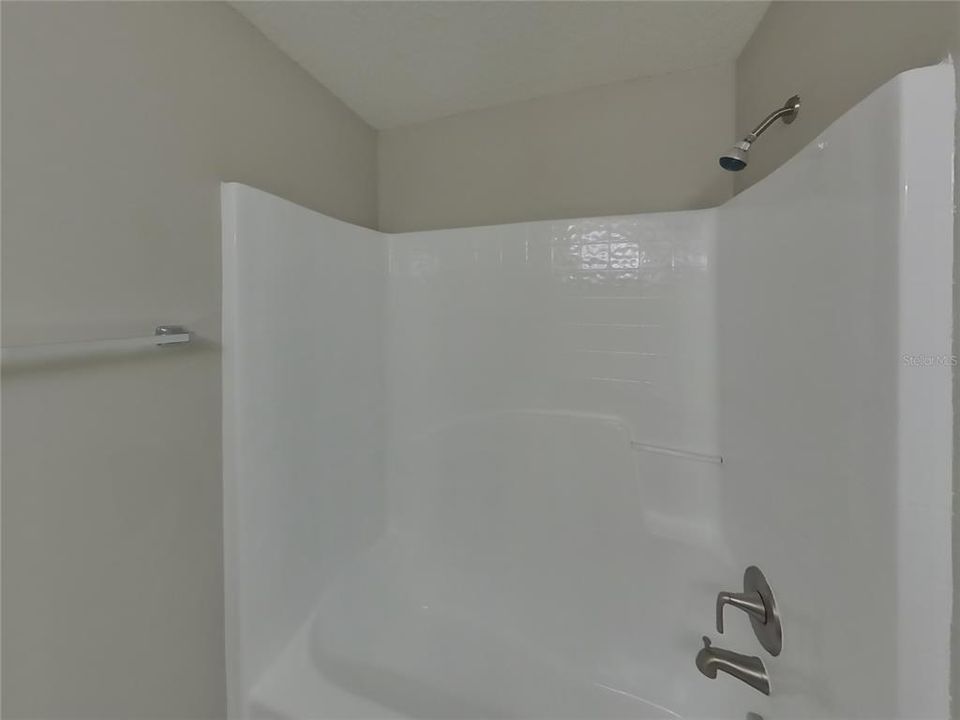 For Rent: $1,979 (4 beds, 2 baths, 1809 Square Feet)