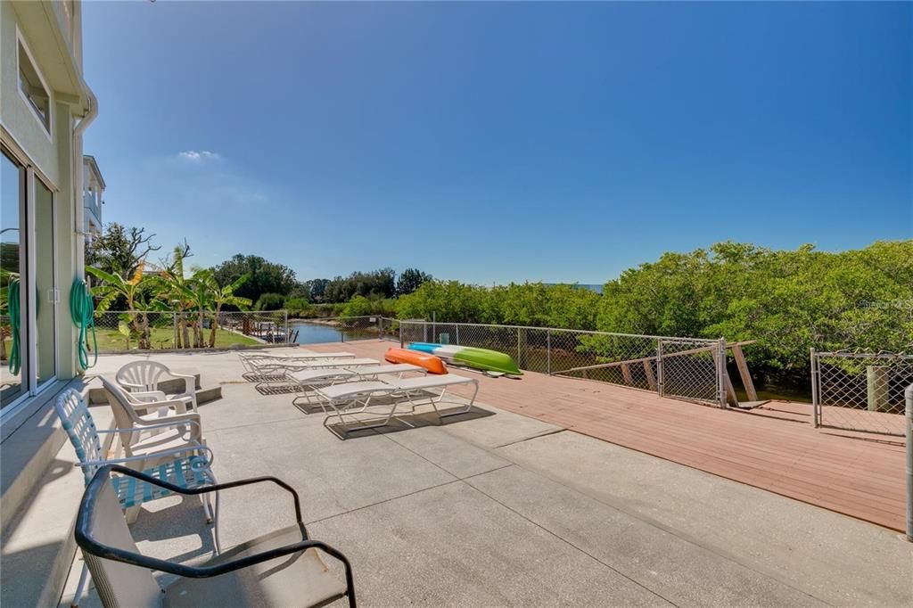 For Sale: $1,100,000 (3 beds, 2 baths, 3888 Square Feet)