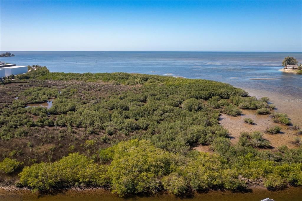 For Sale: $1,100,000 (3 beds, 2 baths, 3888 Square Feet)