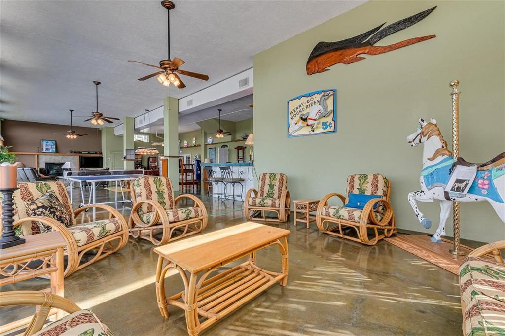 For Sale: $1,100,000 (3 beds, 2 baths, 3888 Square Feet)