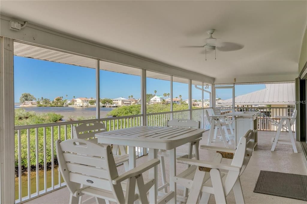 For Sale: $1,100,000 (3 beds, 2 baths, 3888 Square Feet)