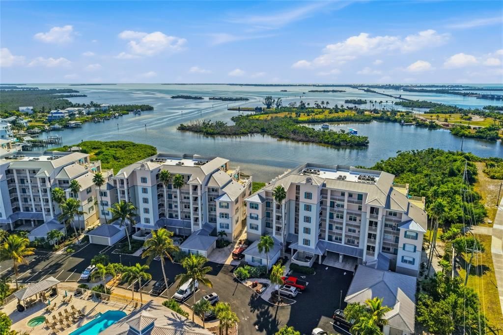 待售: $899,500 (3 贝兹, 3 浴室, 2138 平方英尺)