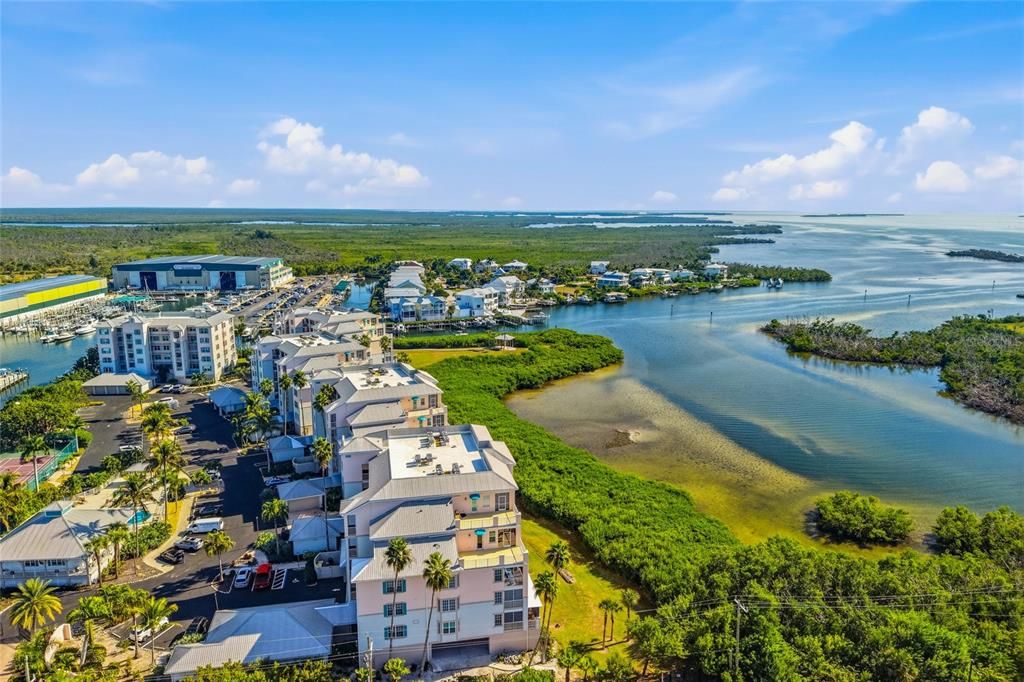 待售: $899,500 (3 贝兹, 3 浴室, 2138 平方英尺)