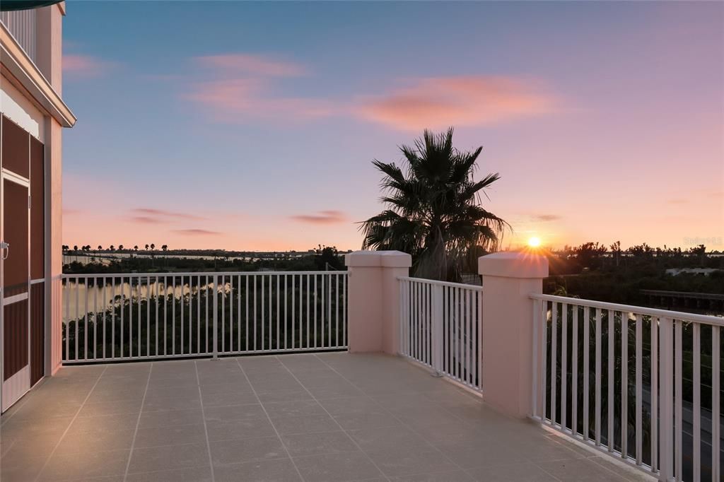 待售: $899,500 (3 贝兹, 3 浴室, 2138 平方英尺)