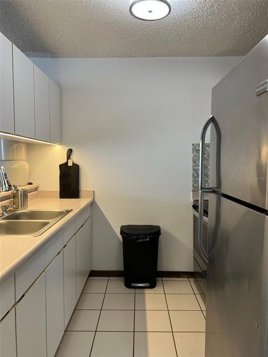 For Rent: $1,500 (3 beds, 2 baths, 1033 Square Feet)