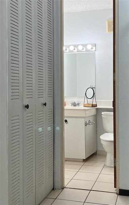 For Rent: $1,500 (3 beds, 2 baths, 1033 Square Feet)