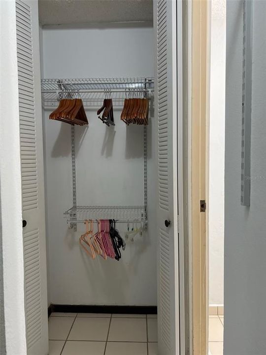 For Rent: $1,500 (3 beds, 2 baths, 1033 Square Feet)