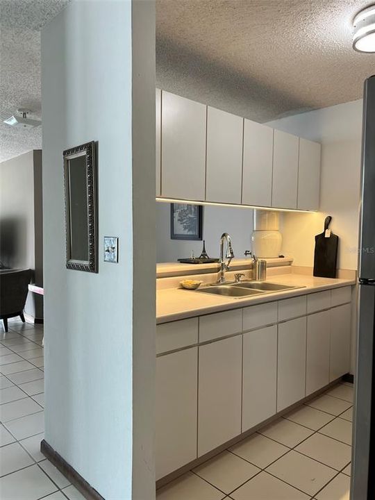 For Rent: $1,500 (3 beds, 2 baths, 1033 Square Feet)