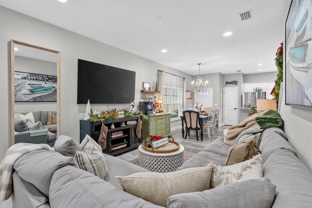 На продажу: $429,000 (4 спален, 3 ванн, 2402 Квадратных фут)