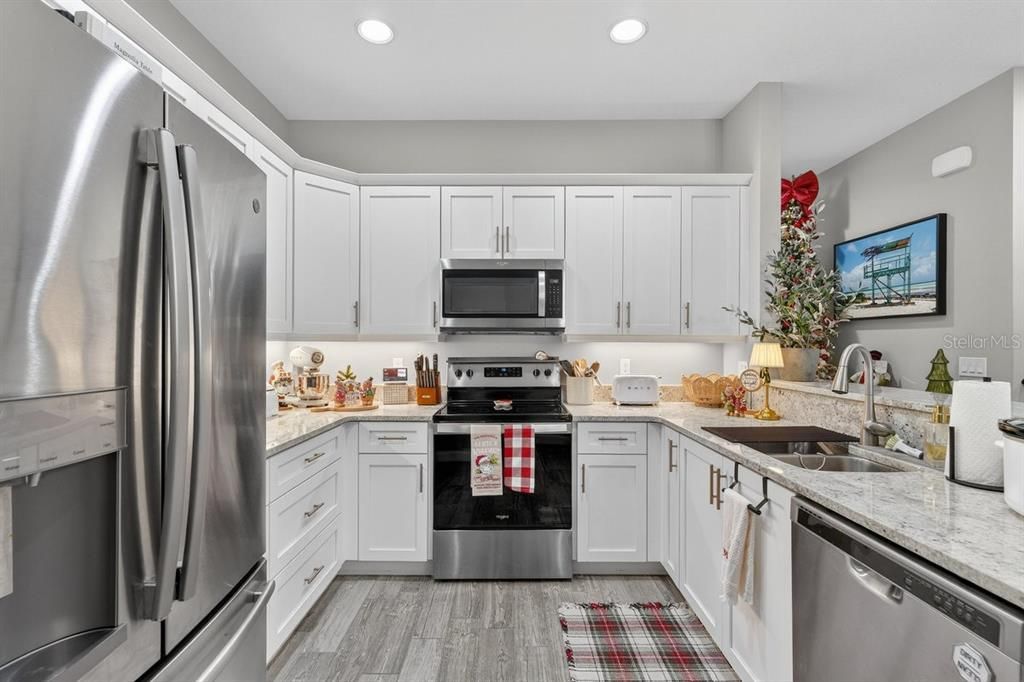 На продажу: $429,000 (4 спален, 3 ванн, 2402 Квадратных фут)