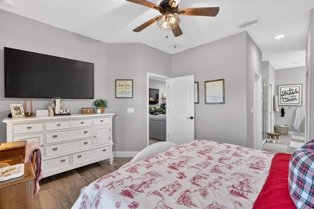 На продажу: $429,000 (4 спален, 3 ванн, 2402 Квадратных фут)