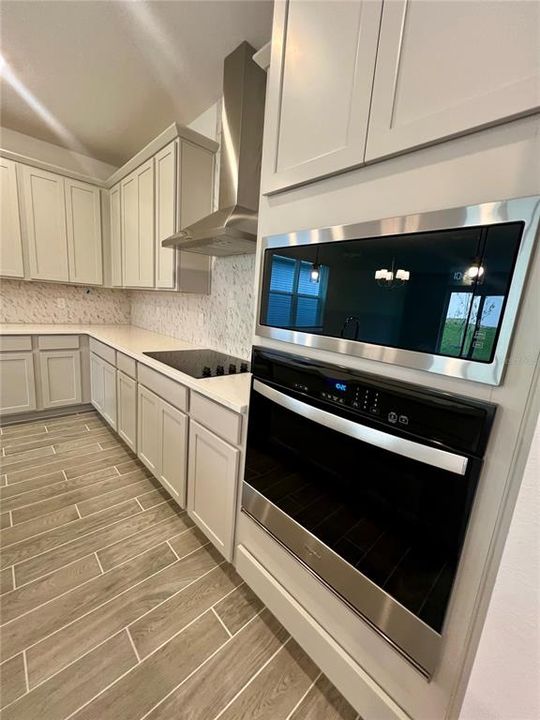 For Sale: $499,990 (4 beds, 2 baths, 1884 Square Feet)