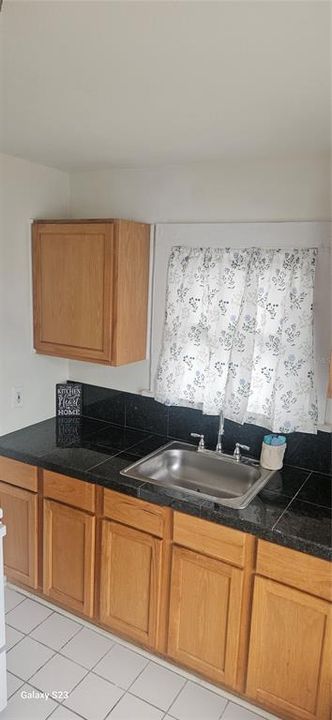 В аренду: $1,995 (2 спален, 1 ванн, 932 Квадратных фут)