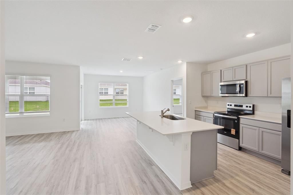 For Sale: $301,490 (3 beds, 2 baths, 1672 Square Feet)