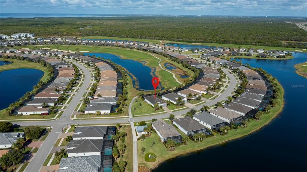 待售: $725,000 (4 贝兹, 3 浴室, 2245 平方英尺)