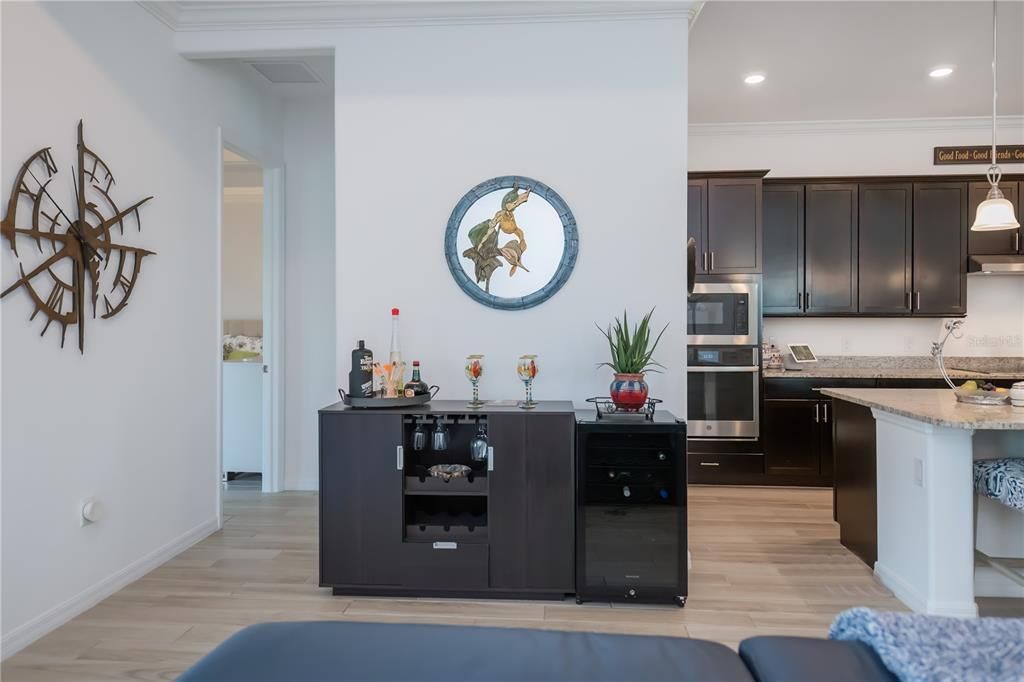 待售: $725,000 (4 贝兹, 3 浴室, 2245 平方英尺)