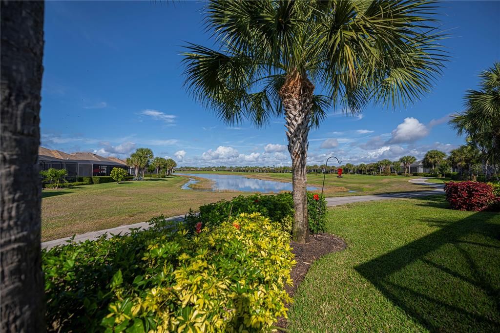 待售: $725,000 (4 贝兹, 3 浴室, 2245 平方英尺)