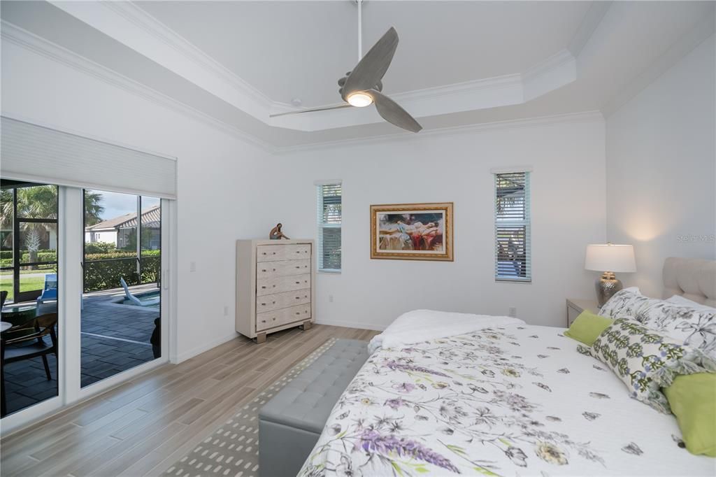 待售: $725,000 (4 贝兹, 3 浴室, 2245 平方英尺)