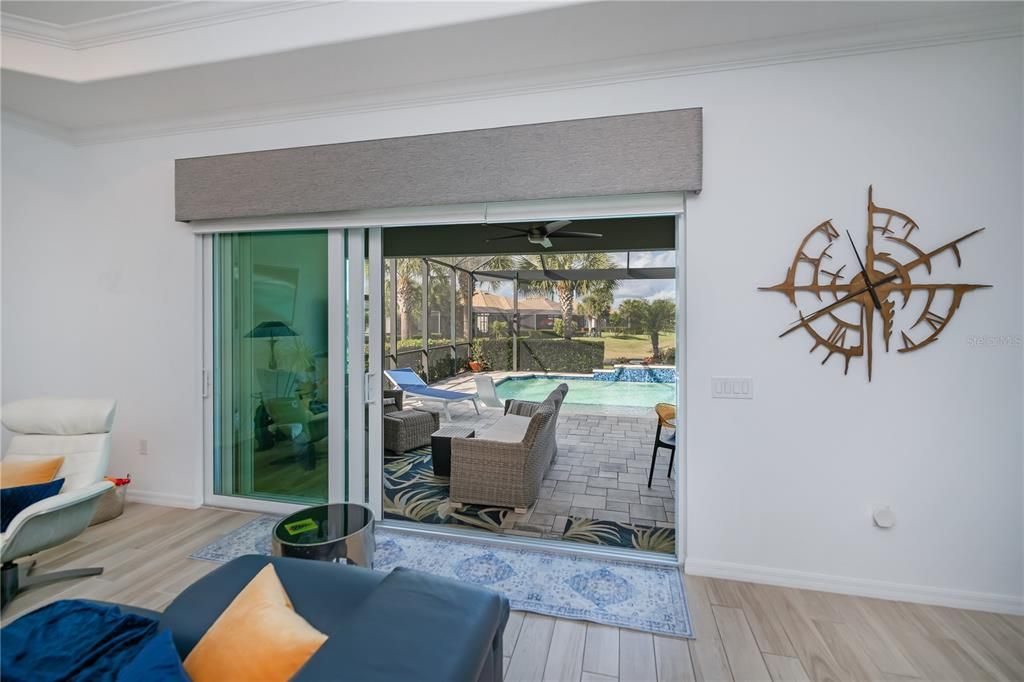 待售: $725,000 (4 贝兹, 3 浴室, 2245 平方英尺)