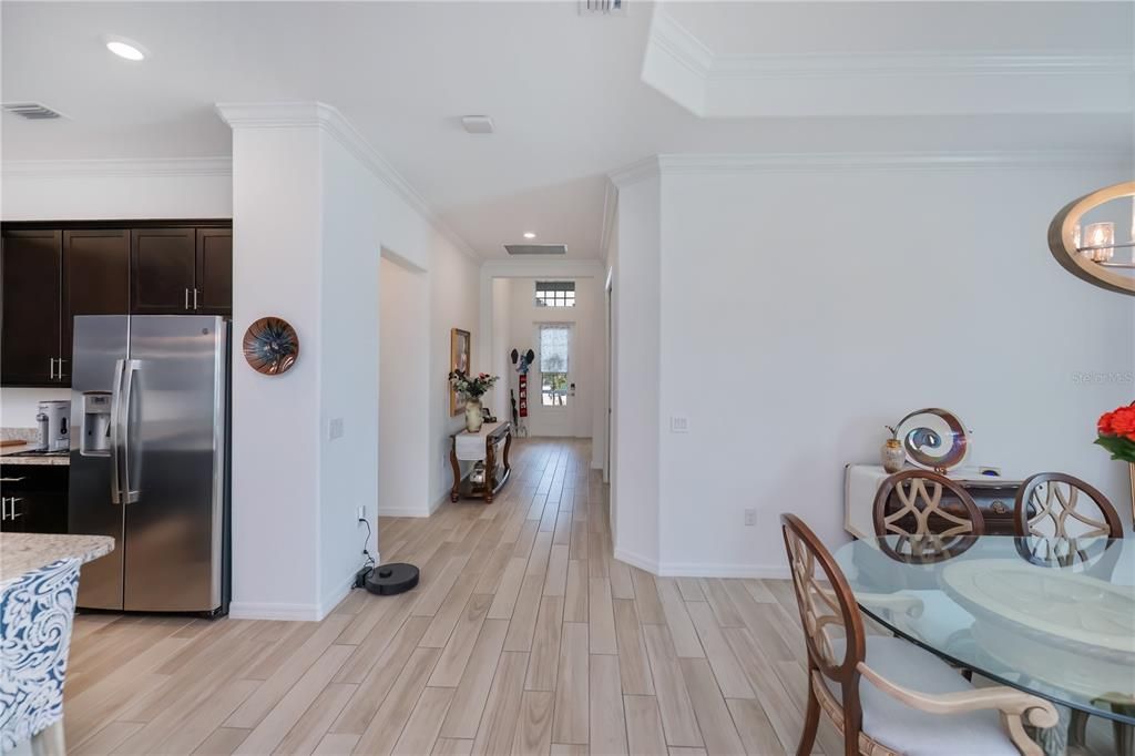 待售: $725,000 (4 贝兹, 3 浴室, 2245 平方英尺)