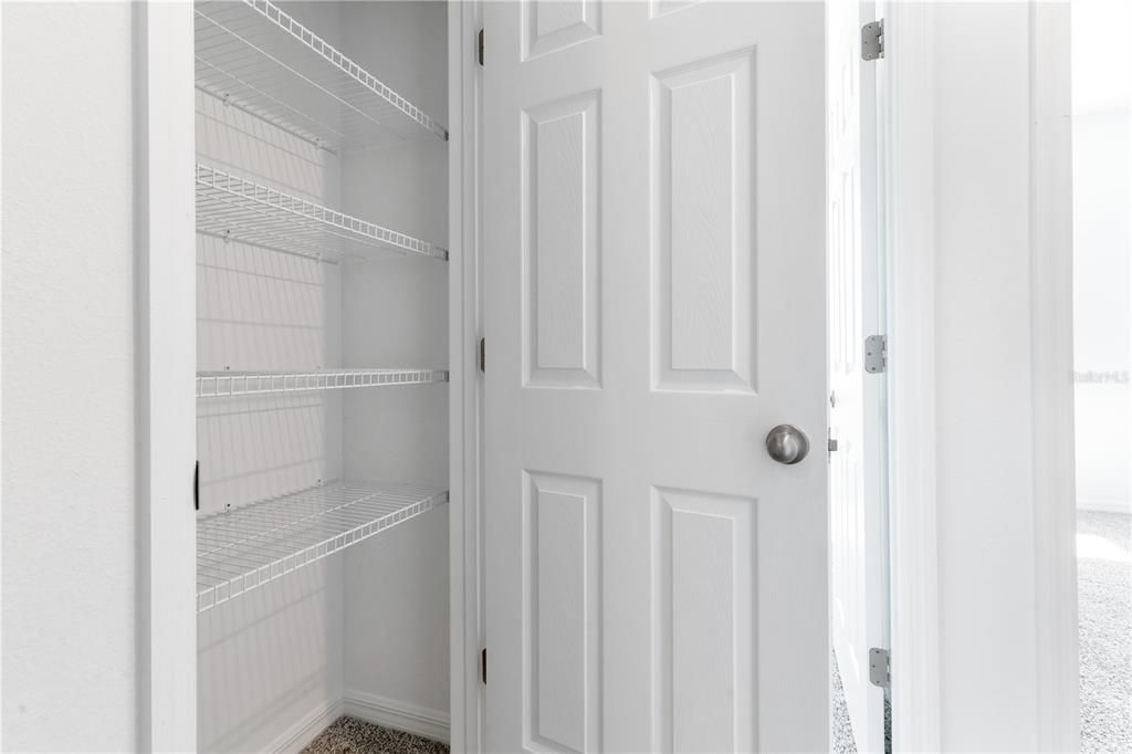 For Sale: $380,000 (3 beds, 2 baths, 1678 Square Feet)